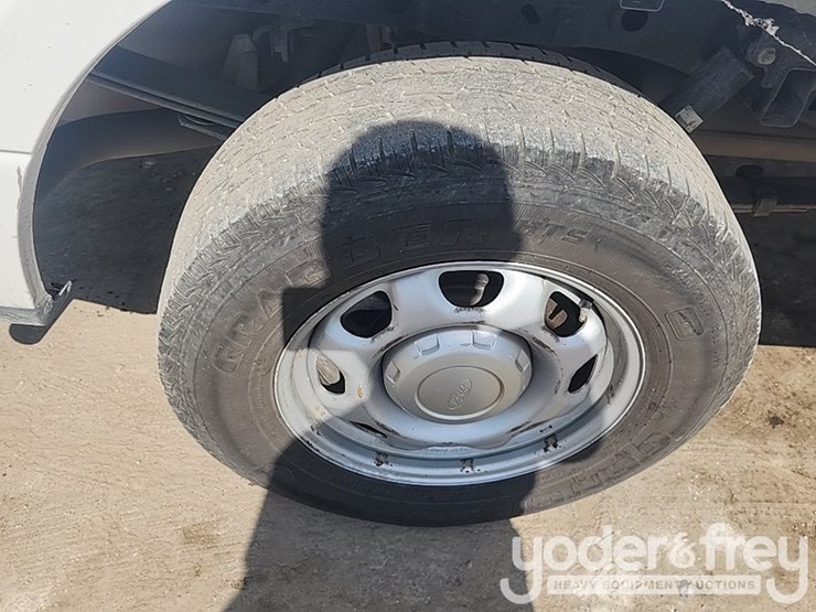 2020-ford-f150-image-9