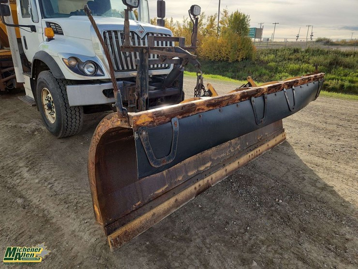 2016-international-workstar-7400-image-36