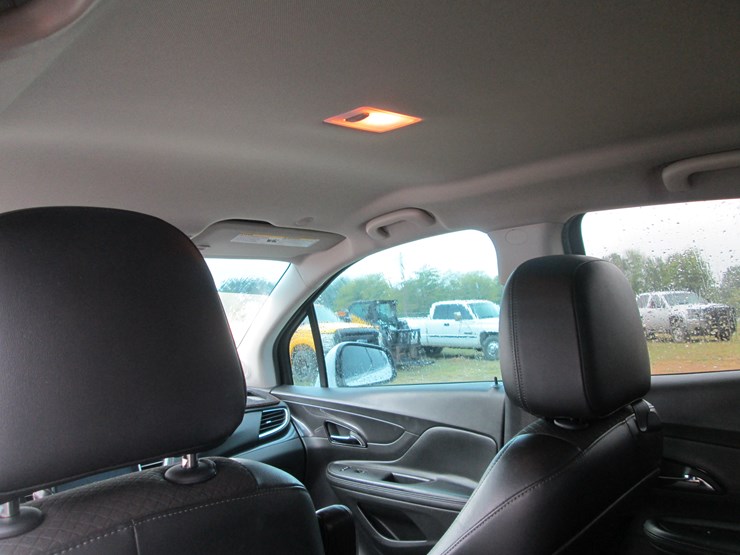 2019-buick-encore-image-18