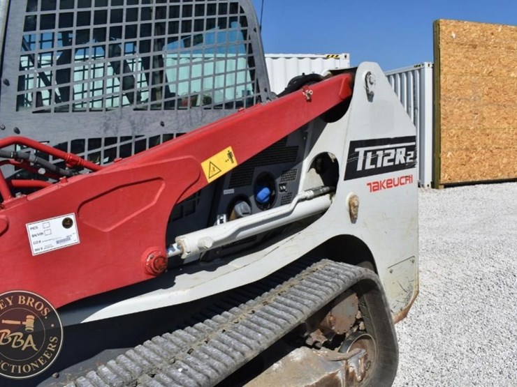 2020-takeuchi-tl12r2-image-39