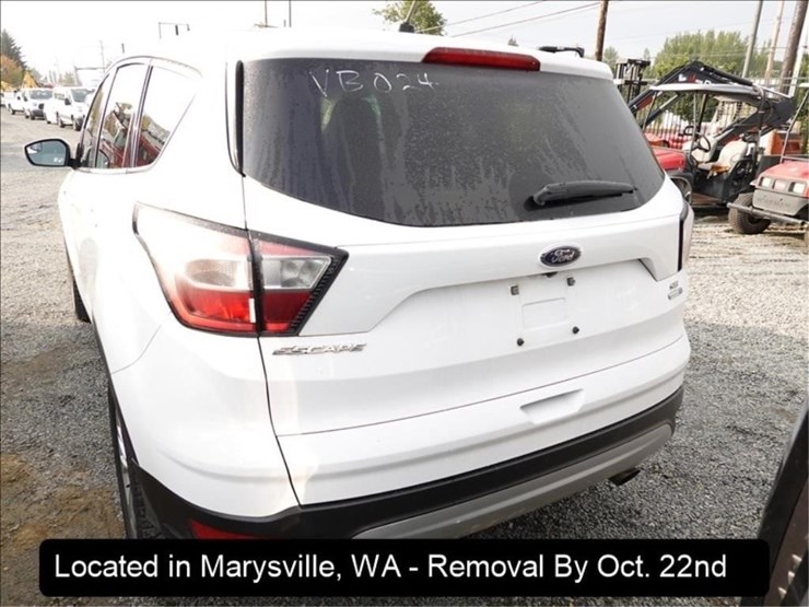 2017-ford-escape-se-image-18