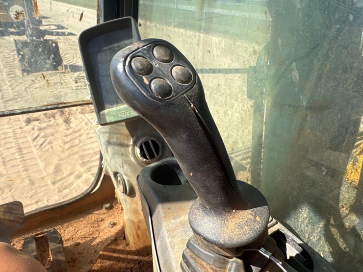volvo-ec240cl-image-34