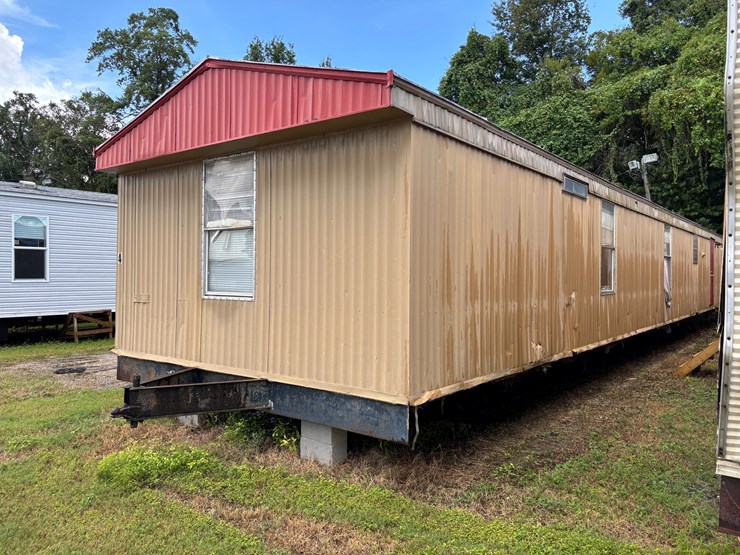 #203-•-magnolia-mobile-home-image-2