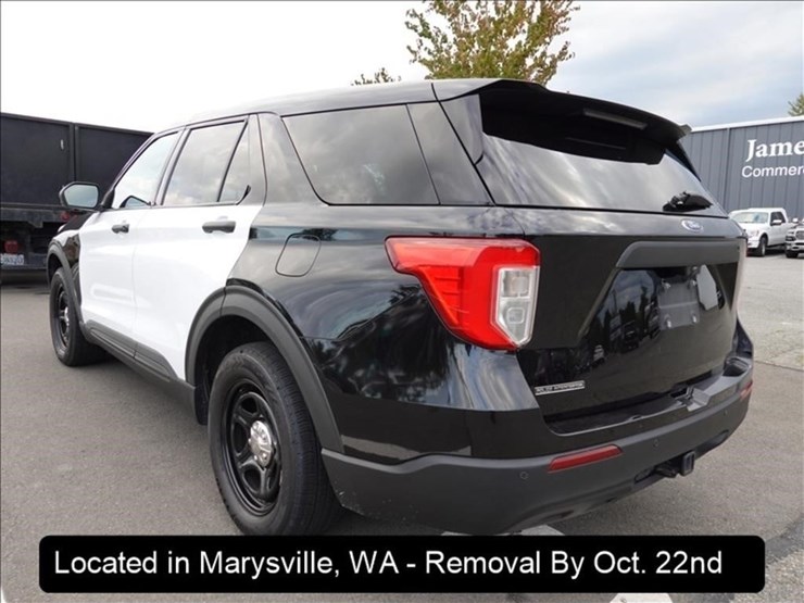 2020-ford-explorer-image-10