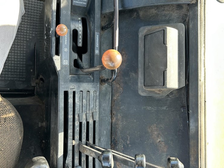 john-deere-4840-image-38