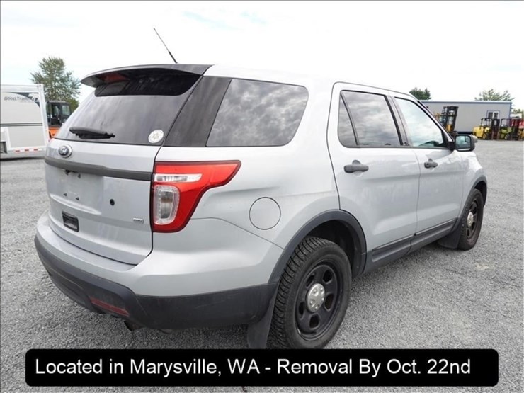2015-ford-explorer-image-12