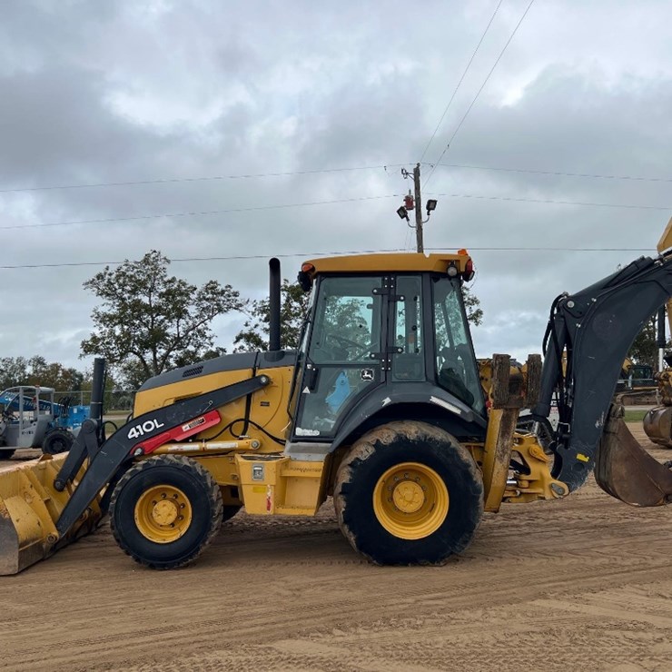 2017 DEERE 410L