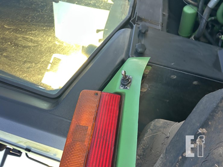 john-deere-6400-image-31
