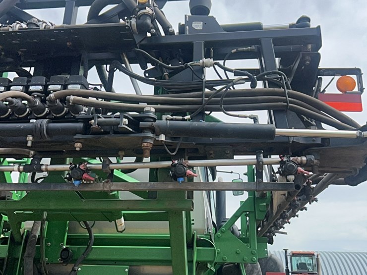 john-deere-4830-image-75