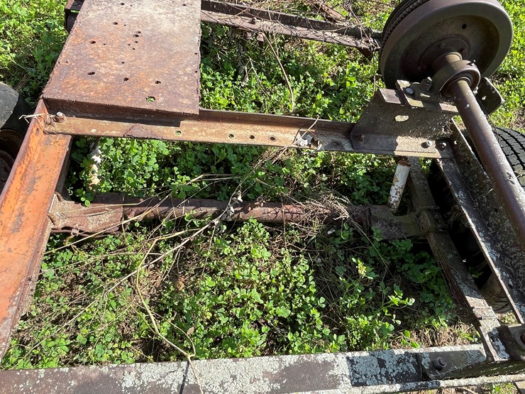 #5025-•-buzz-saw-on-cart-image-10