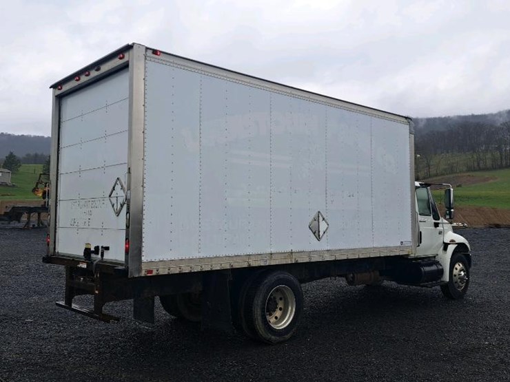 2007-international-durastar-4300-image-3
