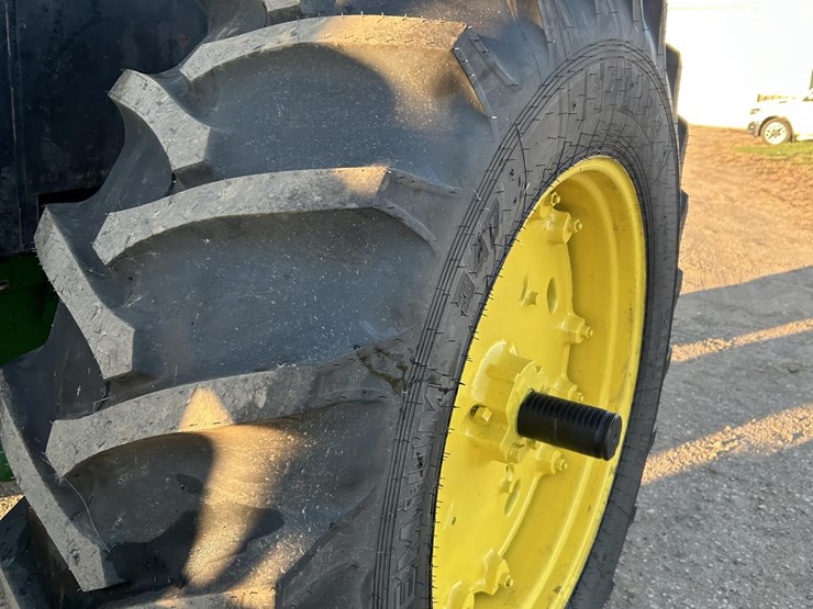 1982-john-deere-4440-image-14