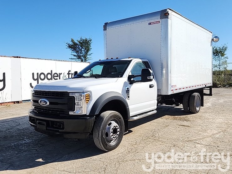 2019-ford-f450-image-1