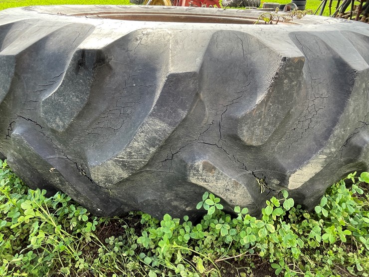 #5021-•-tractor-tire-image-10