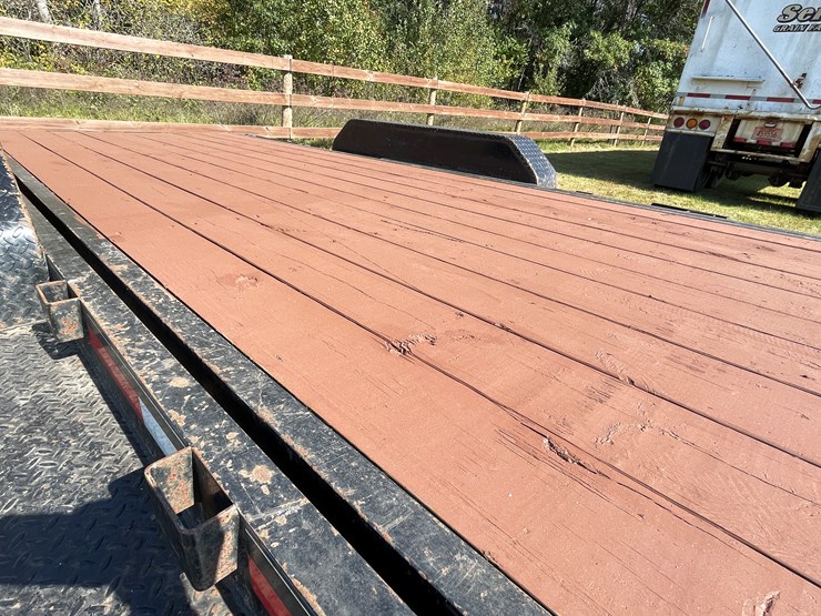 #1668-•-2018-road-warrior-tandem-axle-tilt-trailer-image-18