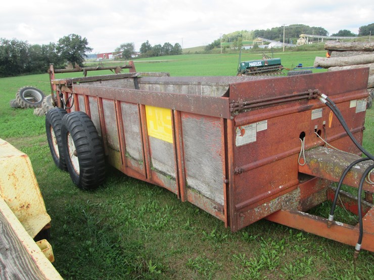 #5042-•-h-&-s-tandem-manure-spreader-image-2