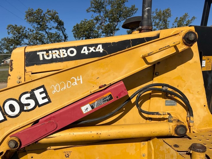 2000-deere-310se-image-17