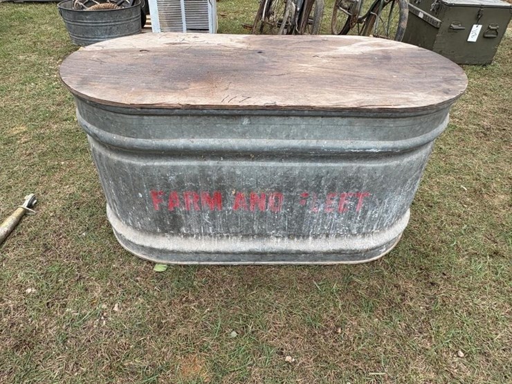 metal-stock-tank-image-1