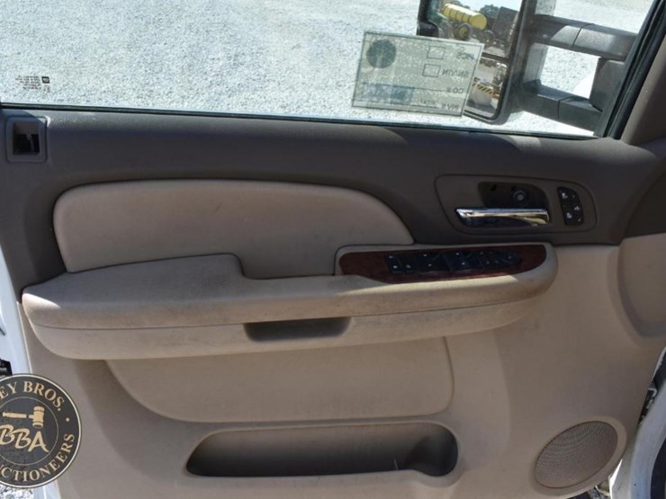 2009-chevrolet-silverado-1500-ltz-image-22