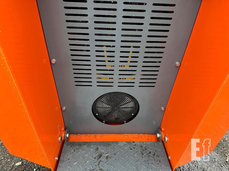 hurricane-mini-skid-steer-5-image-14