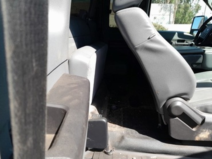 2016-ford-f550-image-4