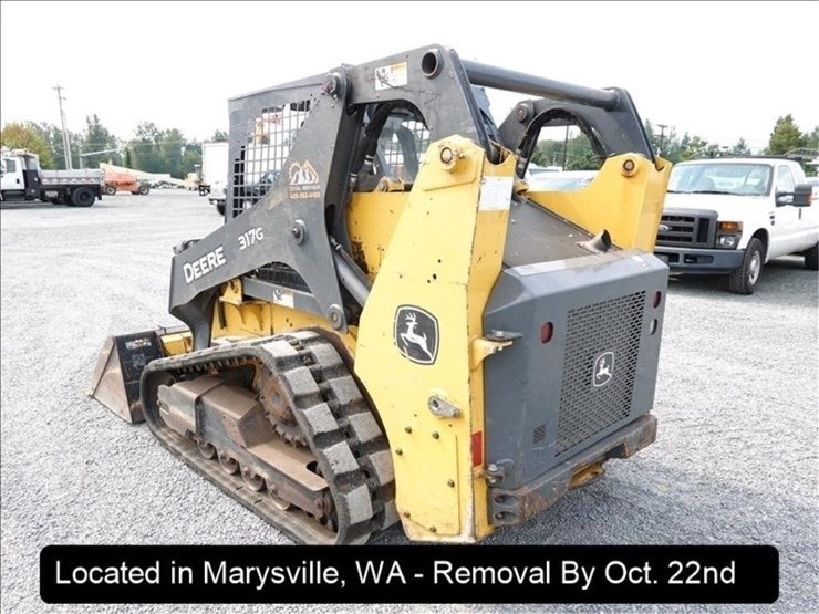 2016-deere-317g-image-14