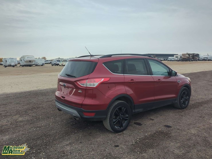 2015-ford-escape-se-image-4