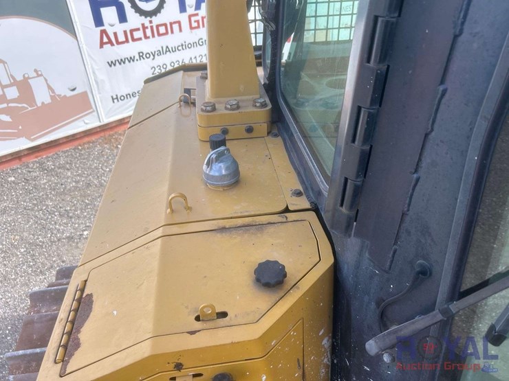 2017-caterpillar-d6t-lgp-image-42
