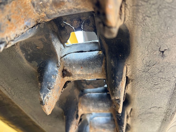 deere-333g-image-16