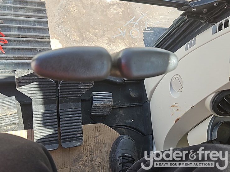 kobelco-sk260-lc-10-image-44