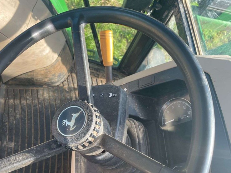 2022-john-deere-6135e-image-26