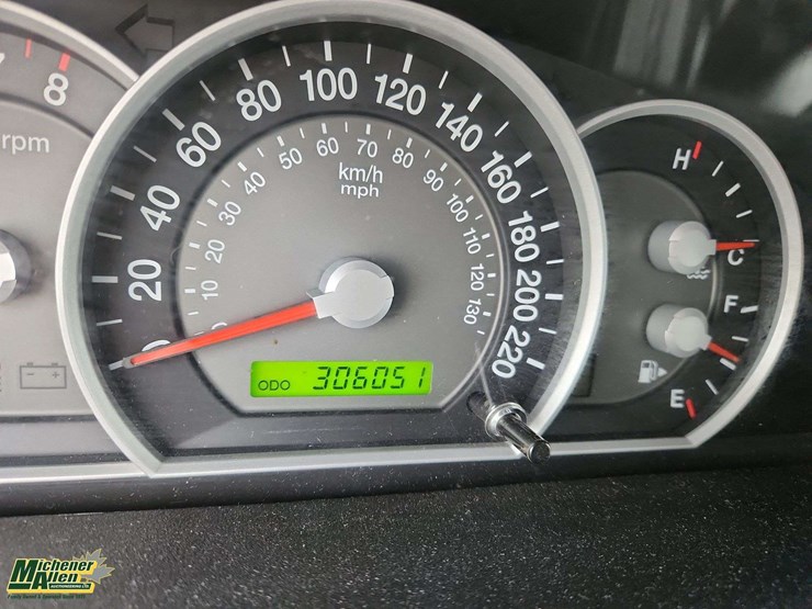 2008-kia-sorento-image-7
