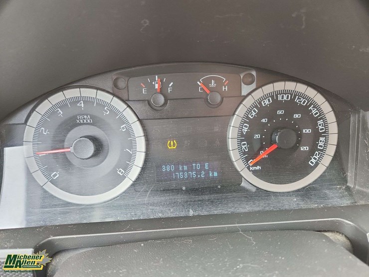 2009-ford-escape-image-8