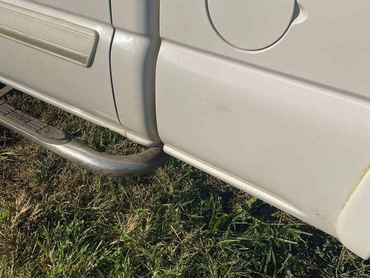 2003-chevrolet-2500-image-13