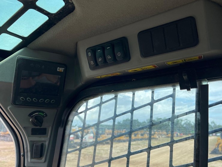 2019-caterpillar-289d3-image-25