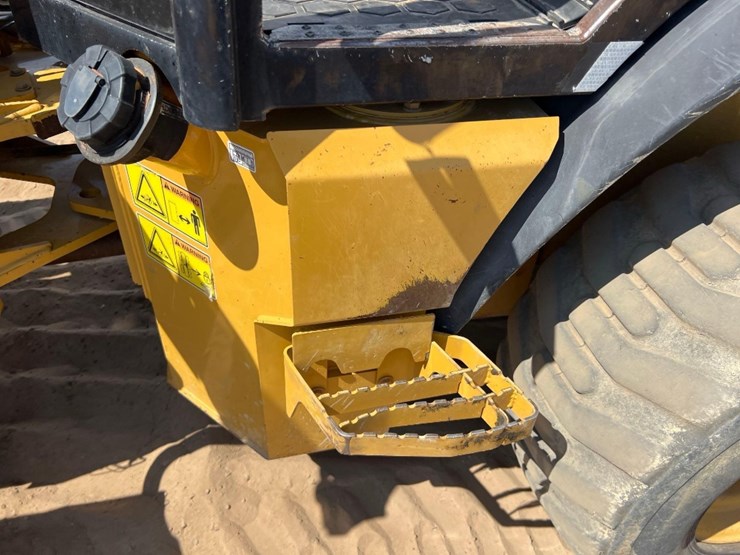 2018-caterpillar-903d-image-20