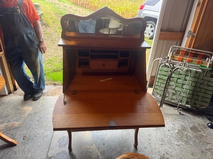 drop-front-secretary-desk-image-3