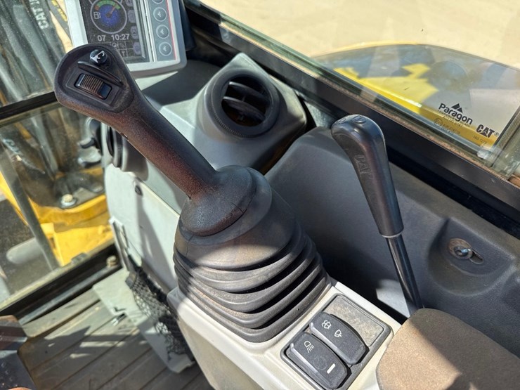 2020-caterpillar-305e2-cr-image-32