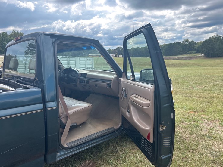 1995-ford-f150-image-14