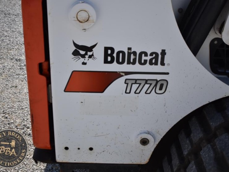 2019-bobcat-t770-image-19