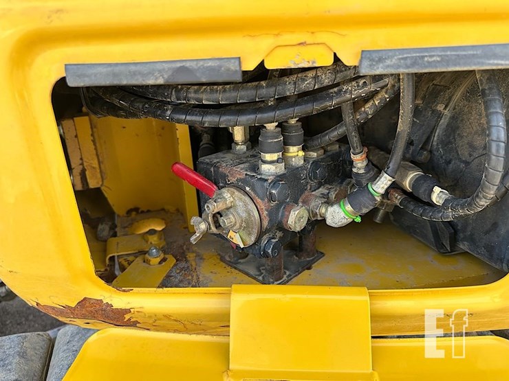 komatsu-pc78us-6-image-28