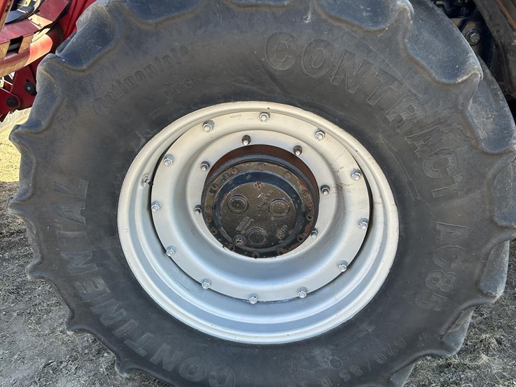2016-case-ih-maxxum-140-image-8