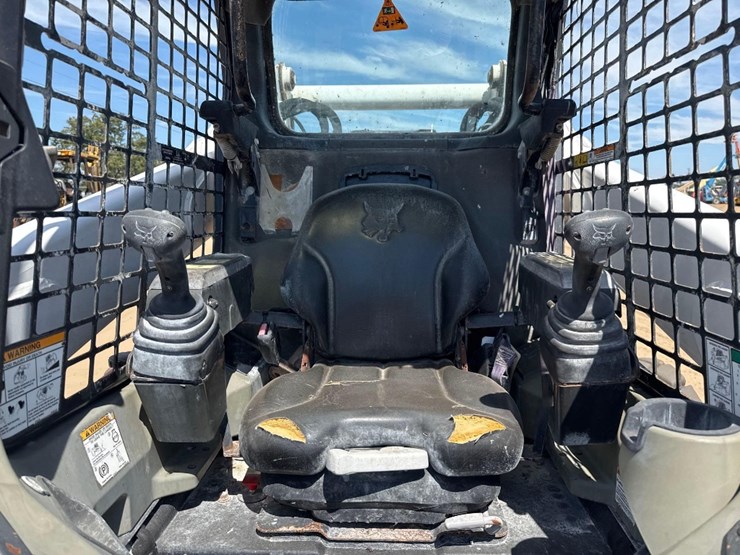 2016-bobcat-s850-image-19