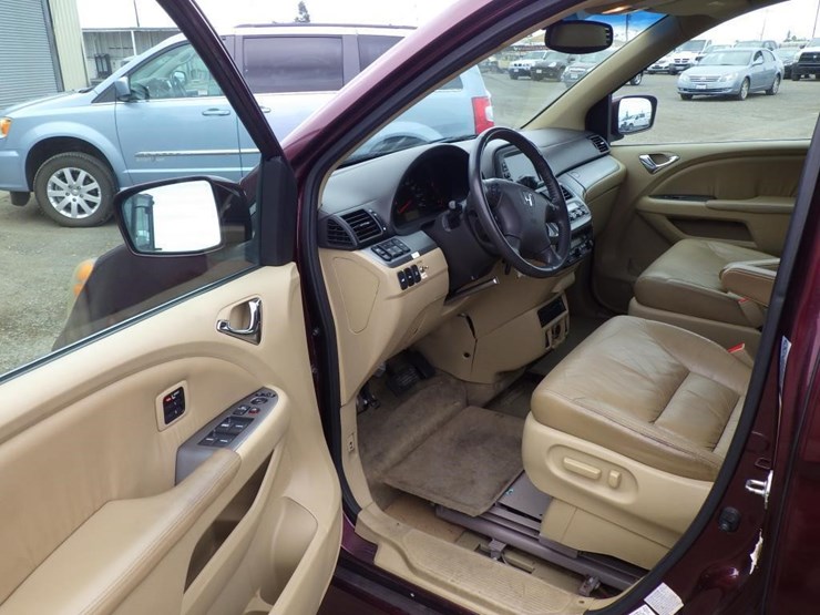 2010-honda-odyssey-image-5