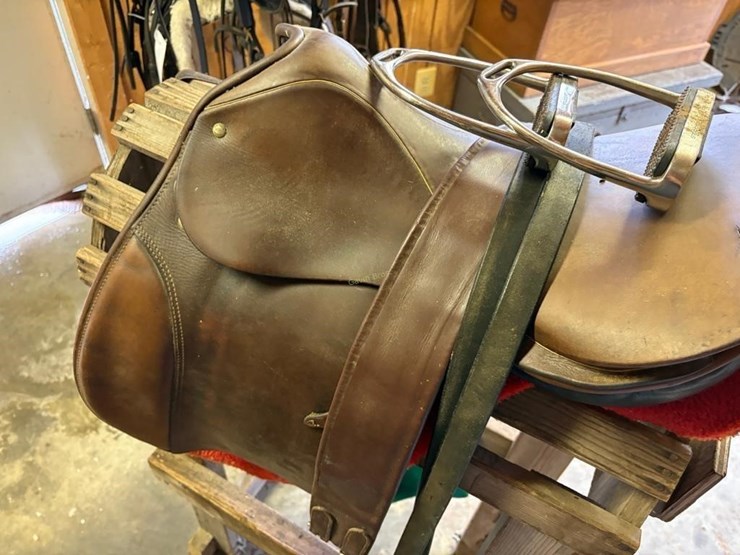 english-dressage-saddle-image-5