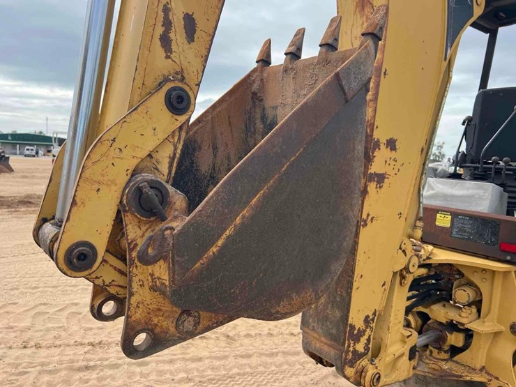 caterpillar-416b-image-18