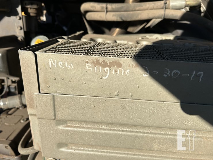 2009-volvo-l35b-image-26