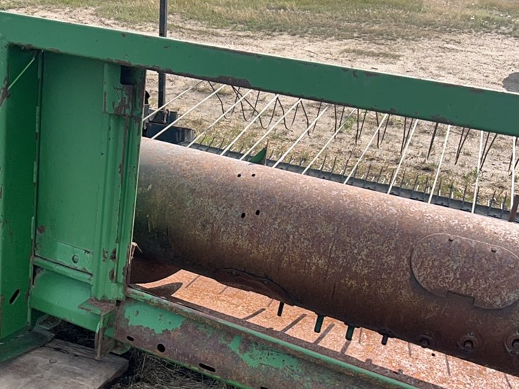 john-deere-12-image-15