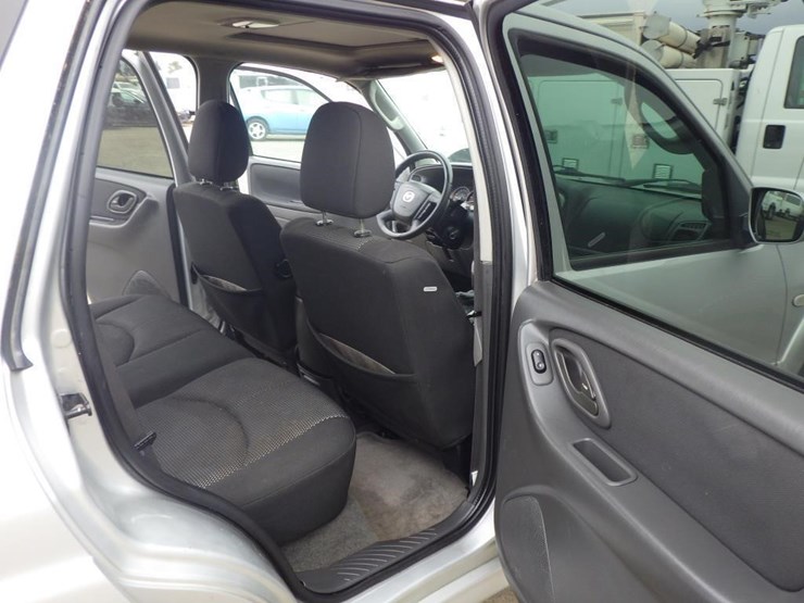 2005-mazda-tribute-image-8
