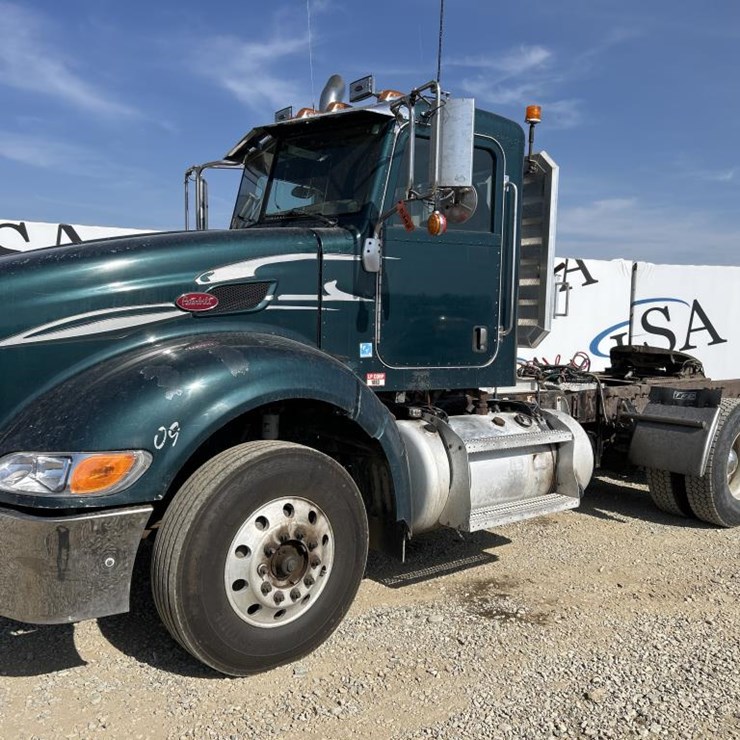 2009 PETERBILT 386